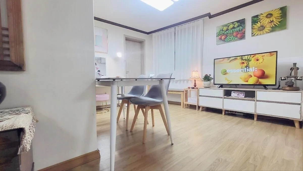 #New #Yn Stay #Hongdae #Yeonnam #Hongdae Comfortable Room #Near Hongik University Station Seul Villa