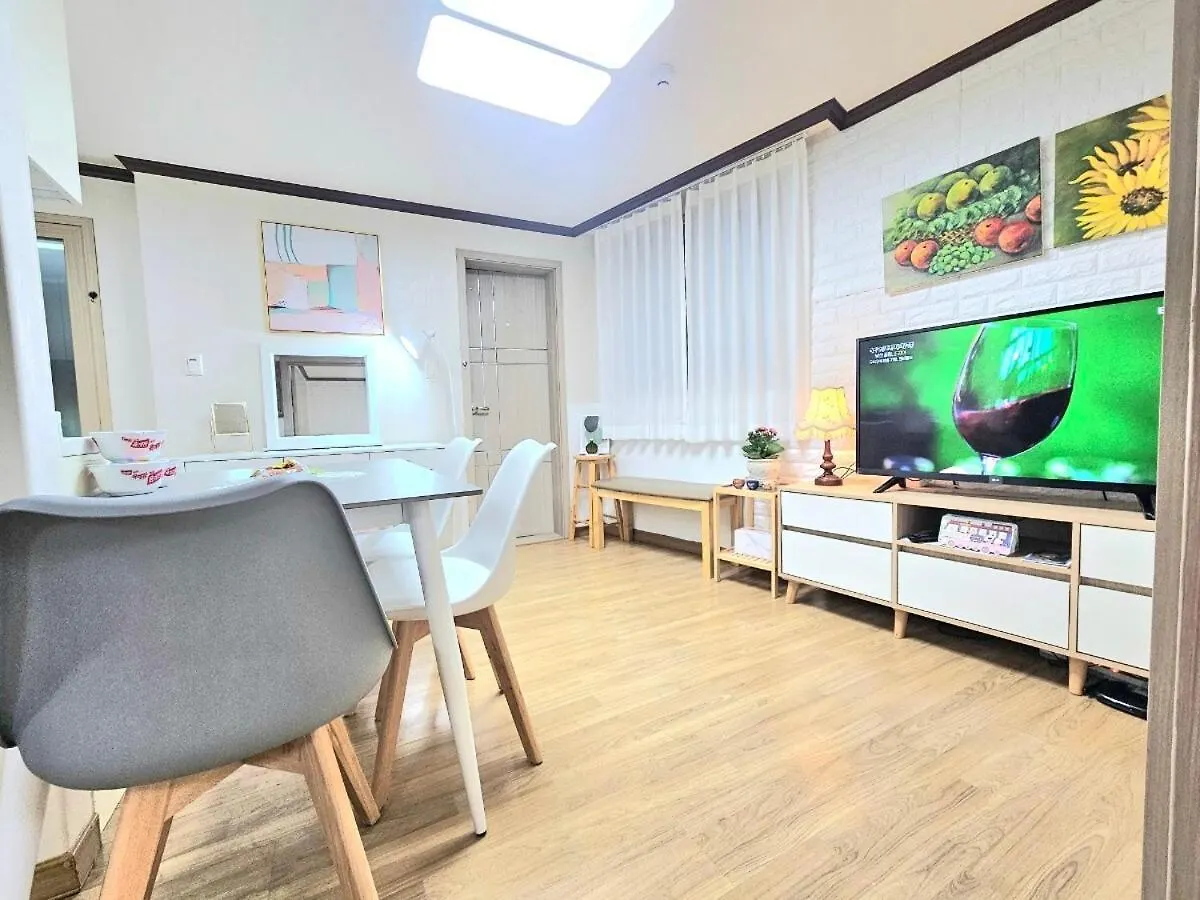 #New #Yn Stay #Hongdae #Yeonnam #Hongdae Comfortable Room #Near Hongik University Station Seul